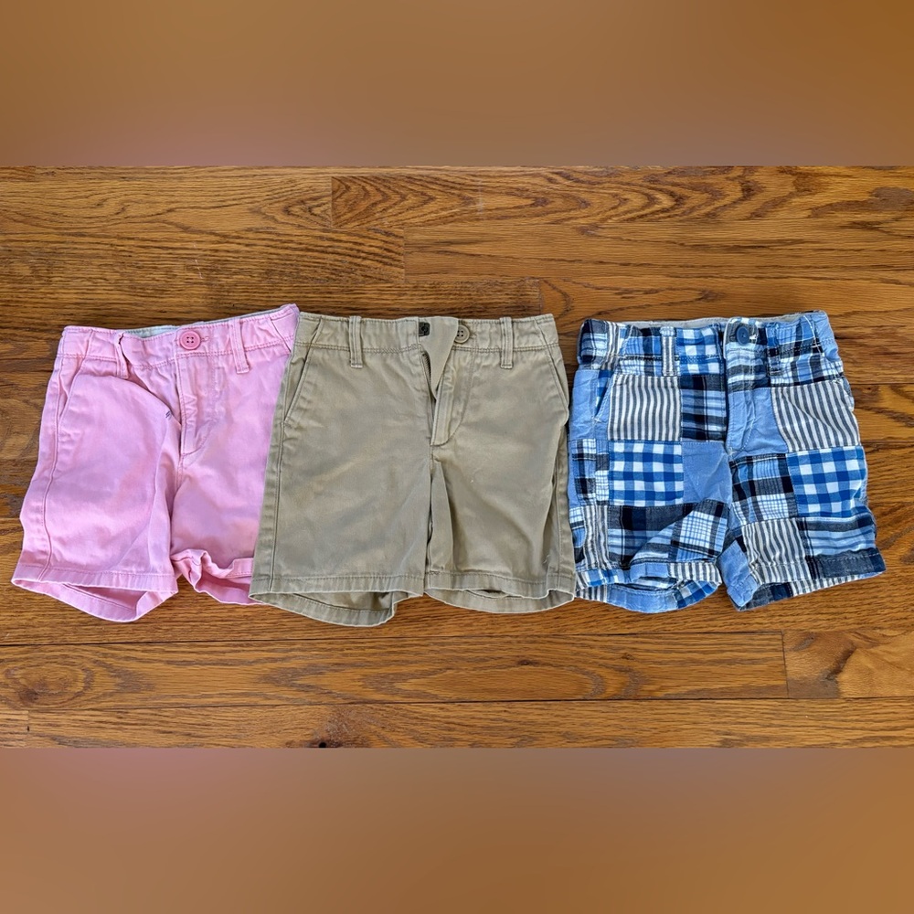 Trio of Baby Gap cotton shorts size 2T